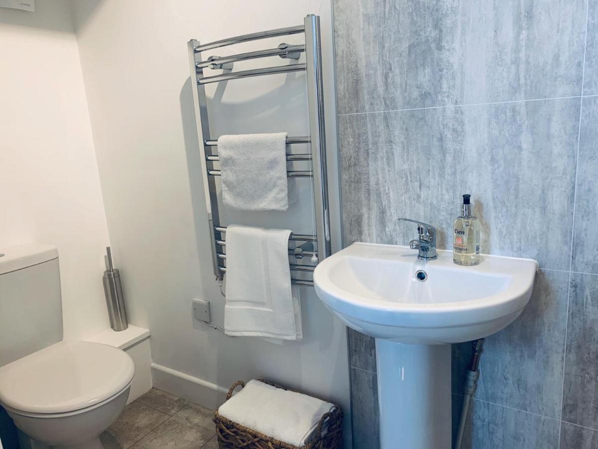 Ferry House Apartment Pembroke Dock Ngoại thất bức ảnh